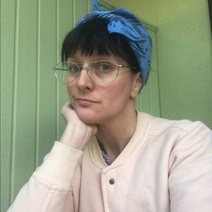 Meet your Posher, Caroline